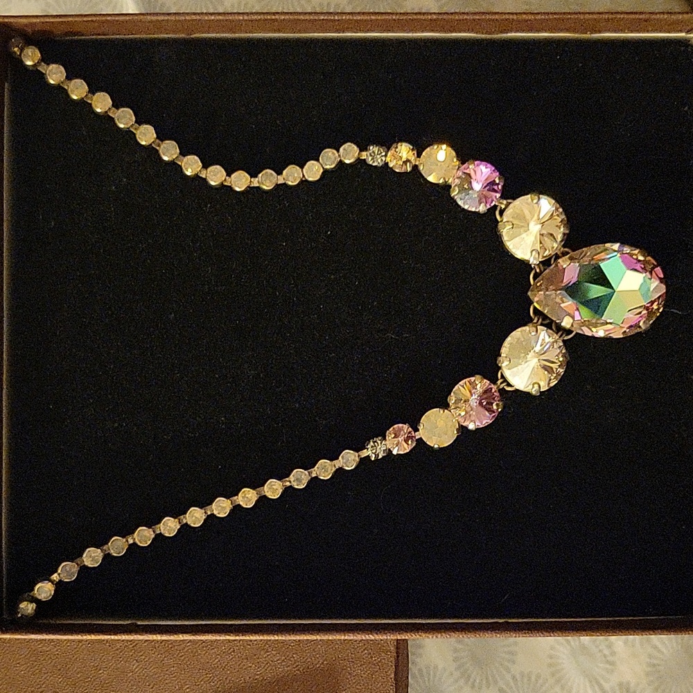 Sorrelli white pink necklace